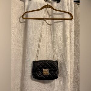 Elegant Black Quilted Chain Bag